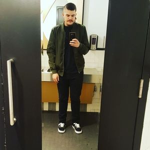 Meet your Posher, Clayton